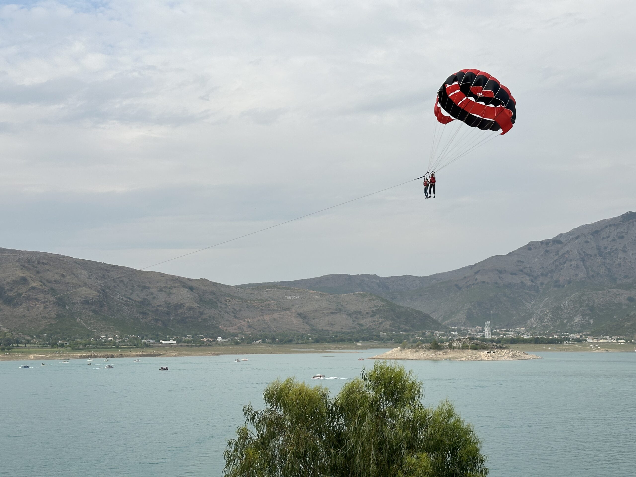 Parasailing (Dry Landing)